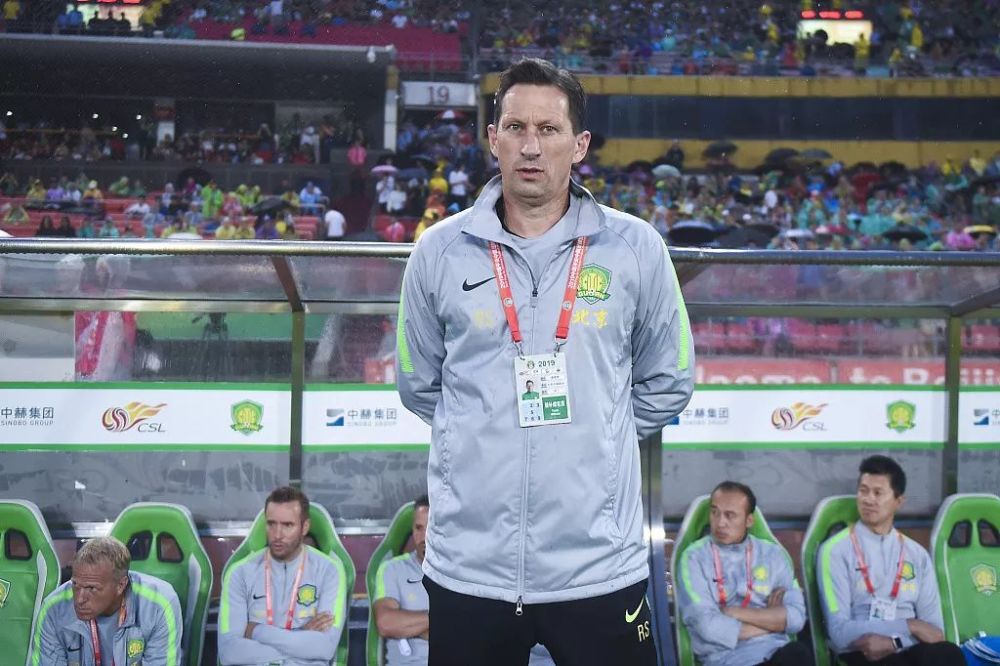 他们必须在 他们必须在